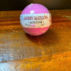 All natural 5 oz spring bath Bomb